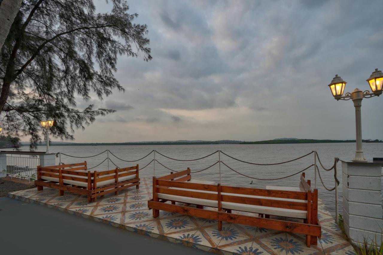 Blu Missel By The River Ribandar Esterno foto