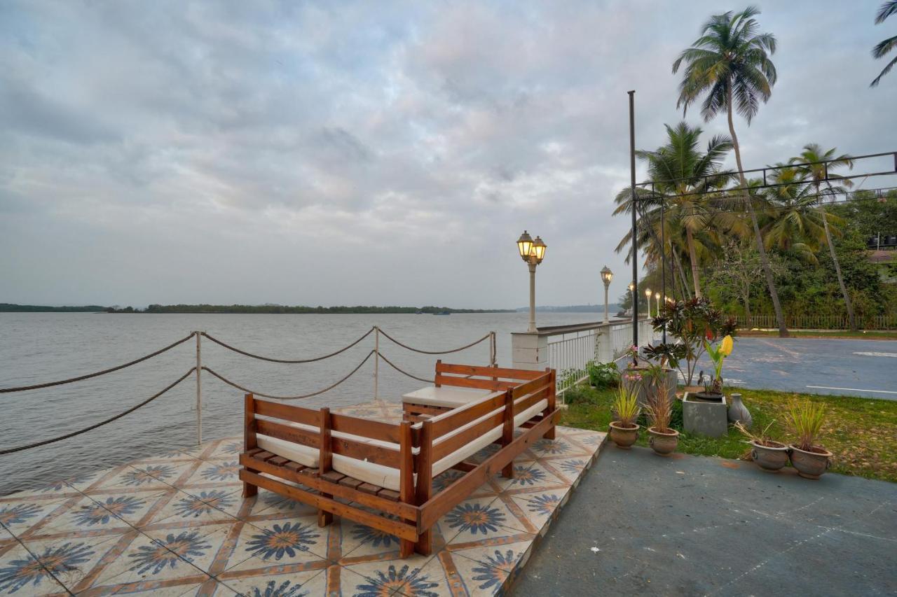 Blu Missel By The River Ribandar Esterno foto